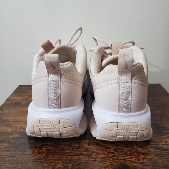 Womens Nike Air Max Intrlk Lite Running Sneakers Size 7.5 Air Padded Sole - Picture 11 of 15